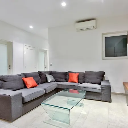 3 Double Bedroom With King Size Ensuite + Acs * Sliema
